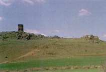 Vista lejana de la Torre 
de la Higuera